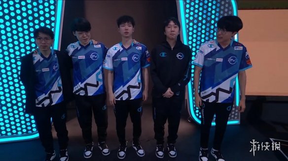 英雄联盟S12淘汰赛首日 DFM碾压之势击败LLL晋级！